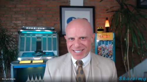 On-Passion-on-Purpose-Leaders-on-Center-Stage-podcast-guest-Richard-Blank-Costa-Ricas-Call-Center-2.png